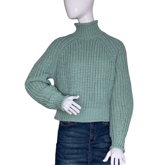 H&M Sweater Thick and Chunky Knit Turtleneck Sage Green Size S - Picture 1 of 10